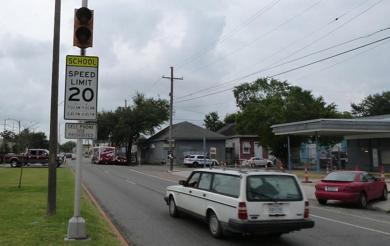 The company that runs, and gets money from, the city's red-light camera system plans to fix the timing of all the school-zone lights in the city, such as this one on St. Claude Avenue.