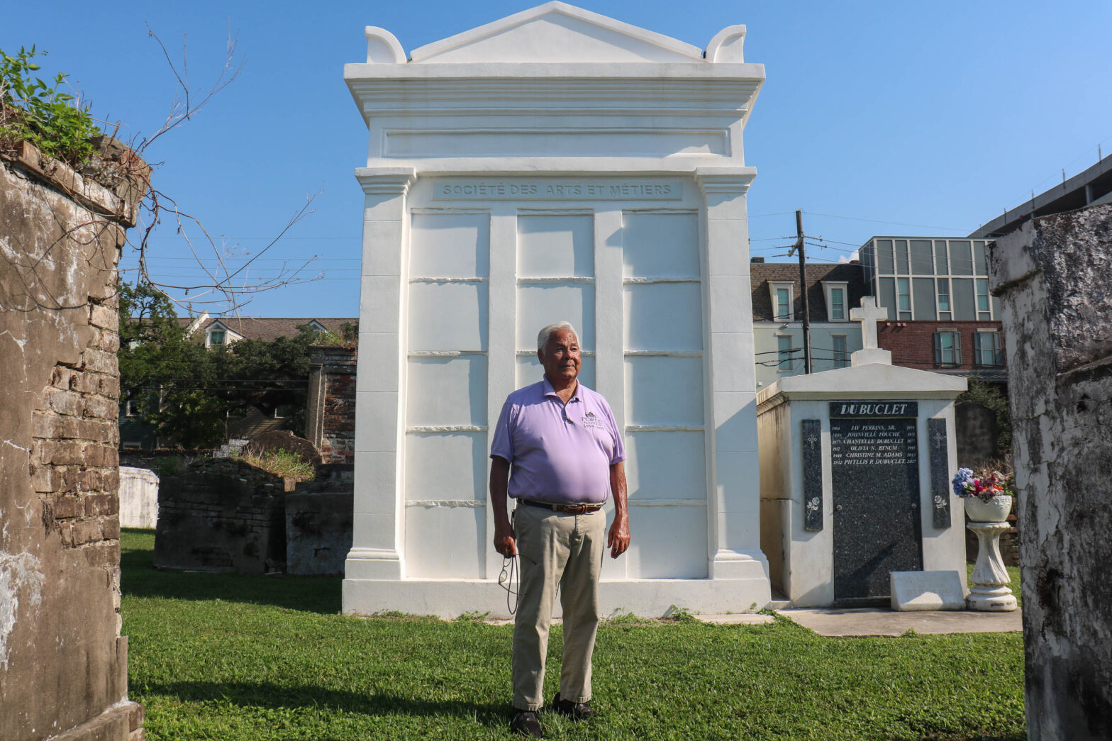 Saving St. Louis No. 2 Cemetery from cars and longtime neglect