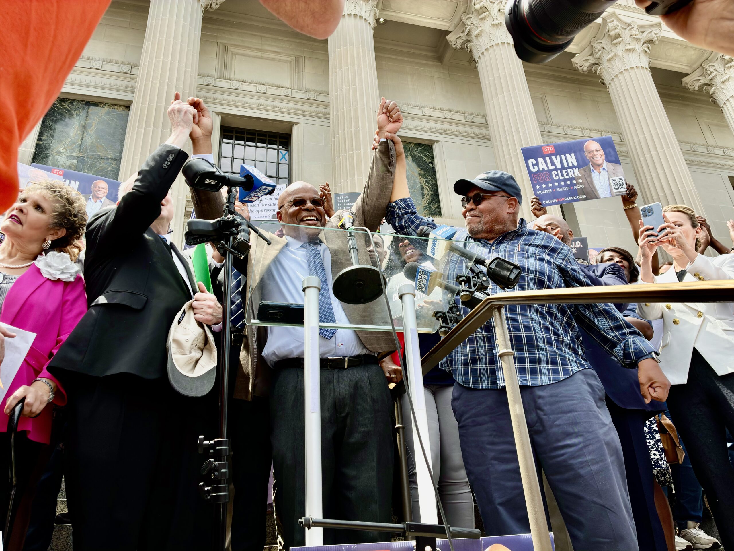 Duncan takes oath of office